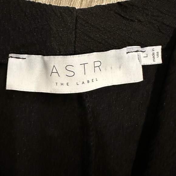 ASTR the Label Textured Bodycon V-neck Sleeveless Dress Large Closet Staple - Picture 10 of 11